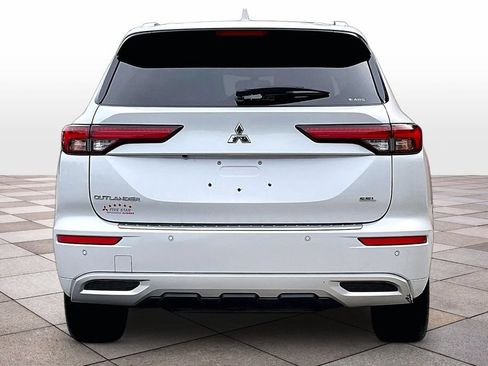 Used 2024 Mitsubishi Outlander SEL AWD/4WD image 4