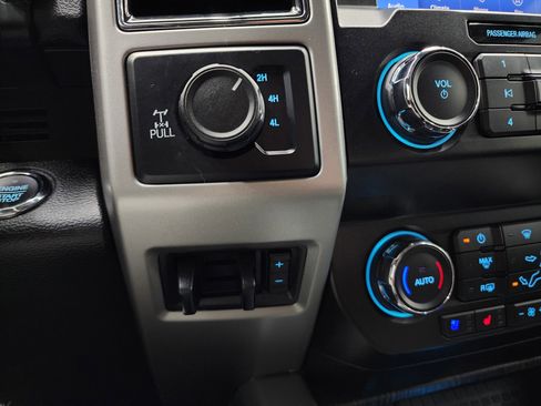 Used 2021 Ford F350 Lariat image 44