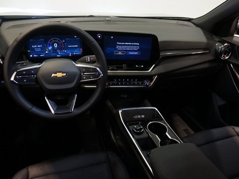 New 2026 Chevrolet Equinox LT w/ Convenience Package II image 13