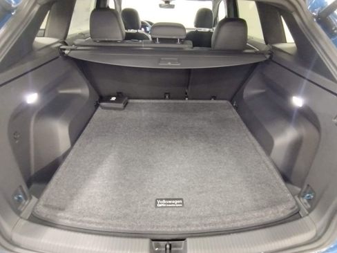 New 2026 Volkswagen Atlas Cross Sport SEL R-Line image 16