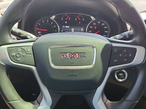 Used 2023 GMC Terrain SLE w/ Driver Convenience Package FWD image 11