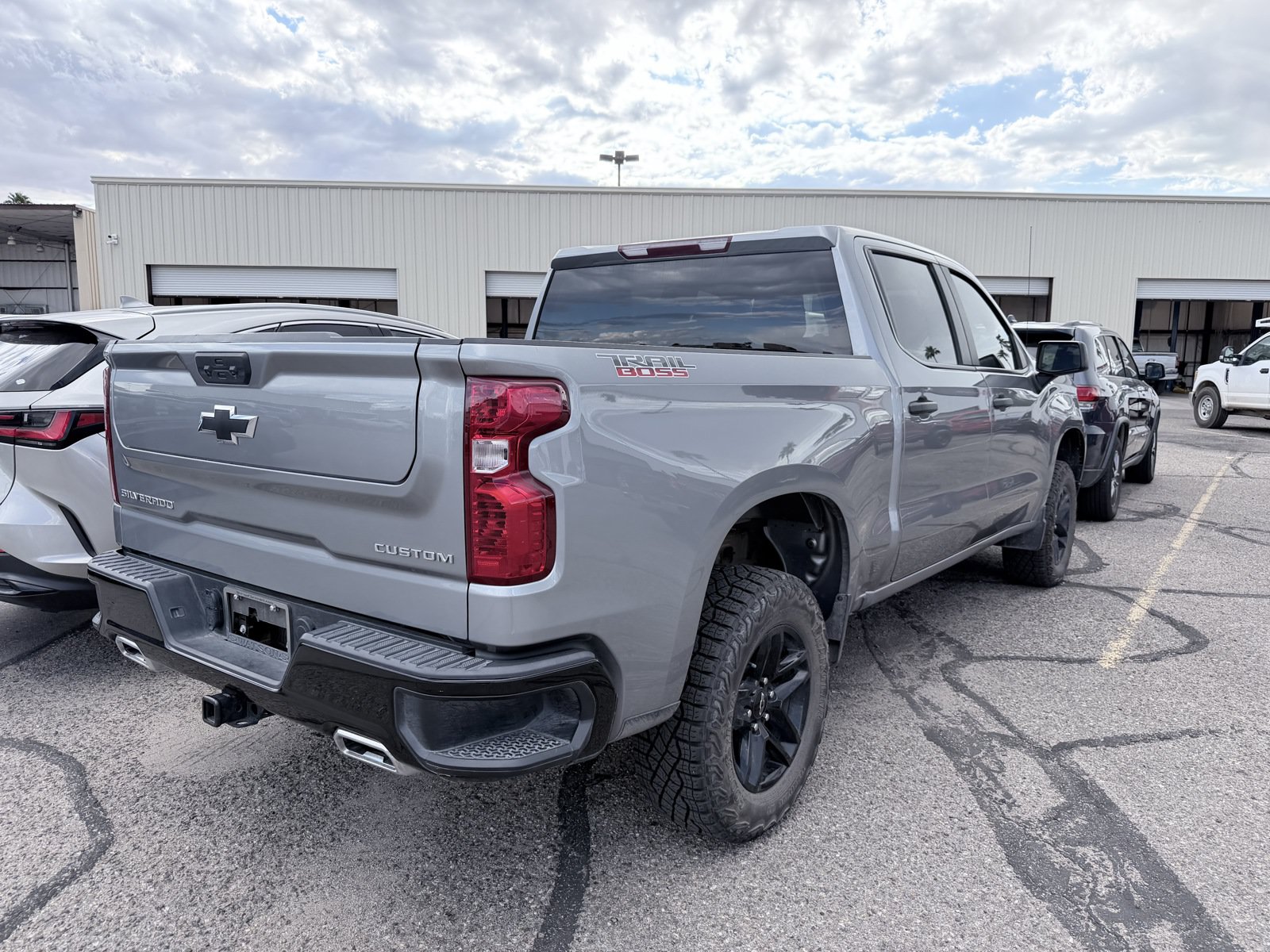 Used 2024 Chevrolet Silverado 1500 Custom Trail Boss AWD/4WD image 5
