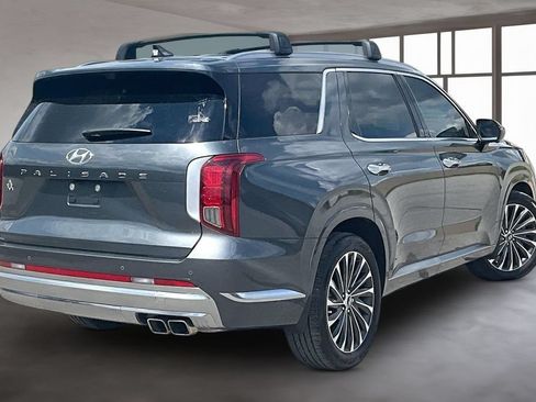 Used 2024 Hyundai Palisade Calligraphy FWD image 6