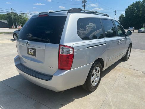 Used 2008 Kia Sedona LX FWD image 5