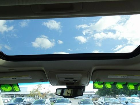 Used 2016 GMC Yukon SLT w/ Open Road Package image 24