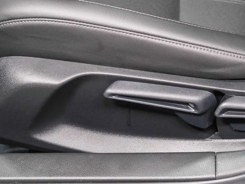 Used 2025 Honda Civic Sport image 26