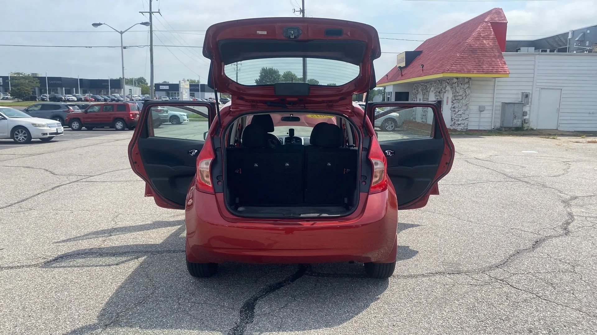 Used 2015 Nissan Versa Note SV w/ SV Convenience Package FWD image 7