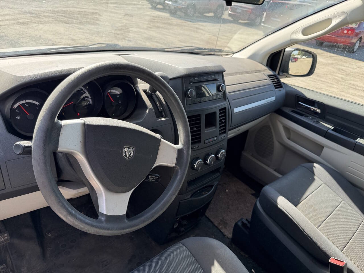 Used 2009 Dodge Grand Caravan FWD image 29