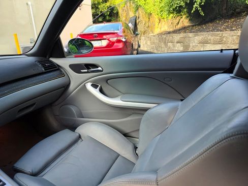 Used 2006 BMW M3 Convertible image 26