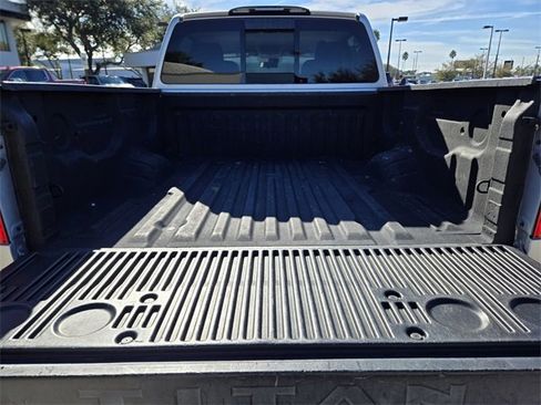 Used 2017 Nissan Titan PRO-4X image 15