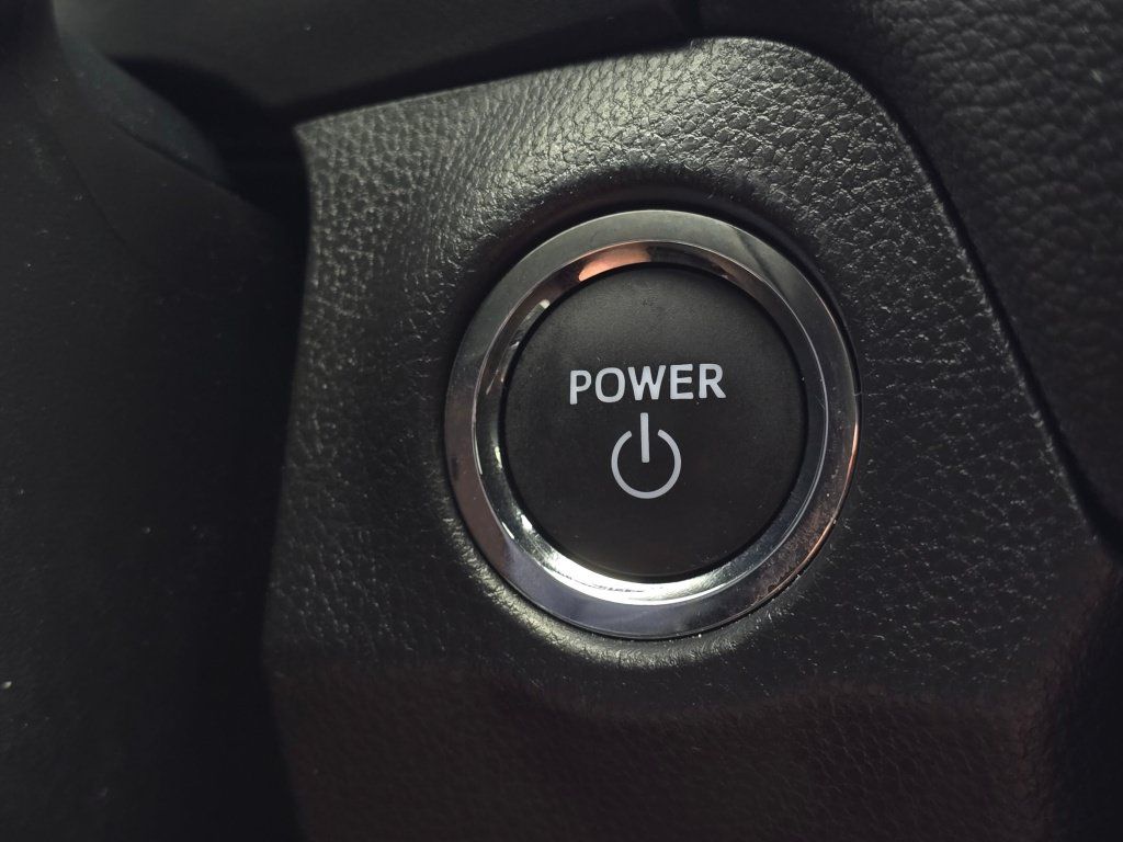 Used 2025 Toyota RAV4 XSE w/ Advanced Technology Package AWD/4WD image 43