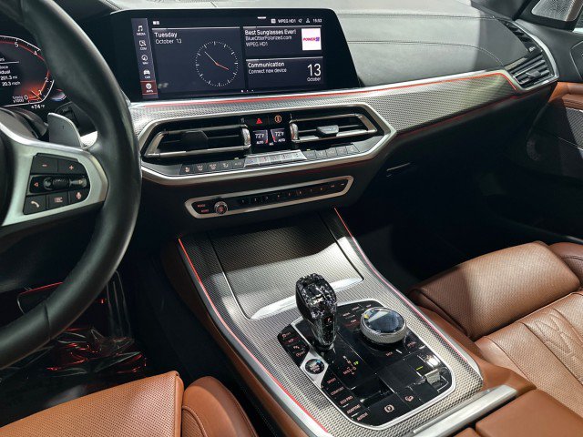 Used 2019 BMW X5 xDrive50i w/ M Sport Package AWD/4WD image 4