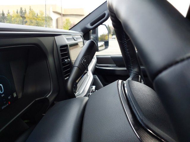 Certified 2025 Ford F350 Platinum w/ Tremor Off-Road Package AWD/4WD image 18