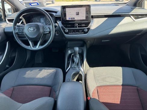 Used 2025 Toyota Corolla SE FWD image 11