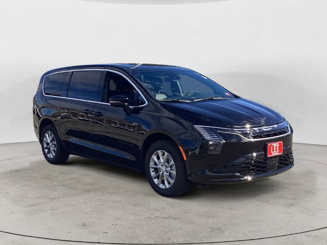 New 2027 Chrysler Pacifica Select AWD/4WD image 7