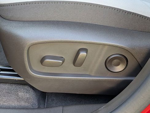 New 2026 GMC Terrain Denali w/ LPO, Floor Liner Package AWD/4WD image 23