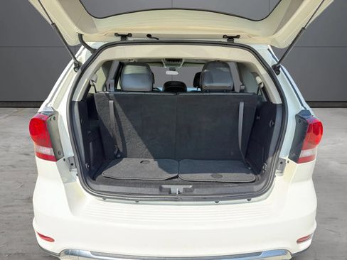 Used 2018 Dodge Journey Crossroad AWD/4WD image 9