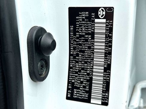 Used 2022 Toyota Corolla LE FWD image 22