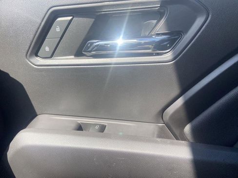 Used 2023 Chevrolet Colorado LT w/ LT Convenience Package image 40