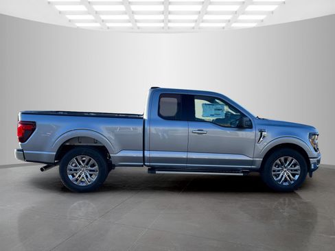 New 2026 Ford F150 XLT w/ XLT Chrome Appearance Package RWD image 3