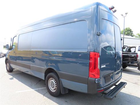Used 2019 Mercedes-Benz Sprinter 170 image 12