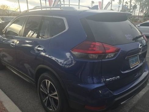 Used 2019 Nissan Rogue SV w/ Sun & Sound Touring Package image 7