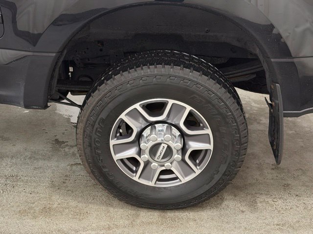 Used 2022 Ford F250 Platinum w/ FX4 Off-Road Package AWD/4WD image 33
