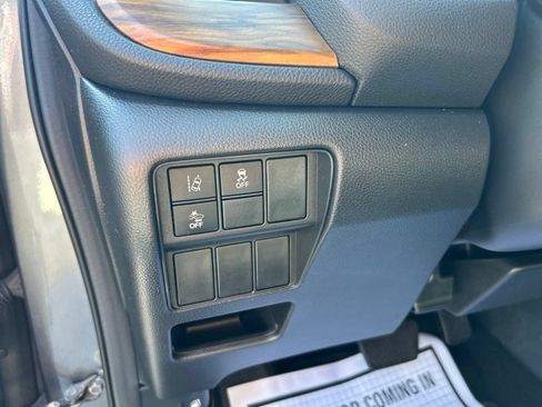 Used 2017 Honda CR-V EX image 13