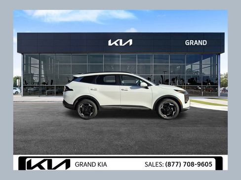 New 2026 Kia Sportage EX image 1