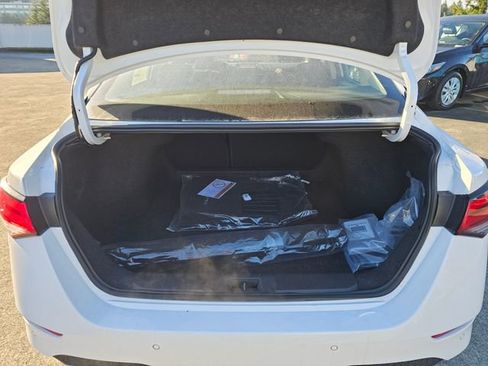 Used 2025 Nissan Sentra S image 12