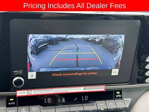 Used 2026 Toyota Camry SE w/ Convenience Package FWD image 13
