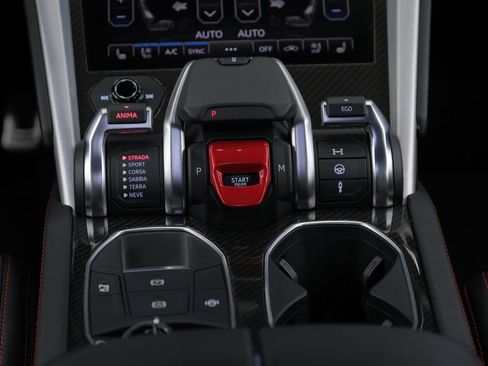 Used 2021 Lamborghini Urus AWD/4WD image 65