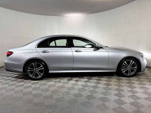 Used 2022 Mercedes-Benz E 350 4MATIC Sedan image 6