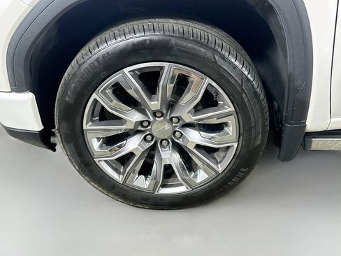 Used 2023 GMC Sierra 1500 Denali w/ Denali Reserve Package AWD/4WD image 8
