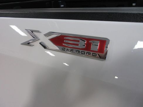 Used 2021 GMC Sierra 1500 Elevation w/ LPO, Elevation Black Package image 21