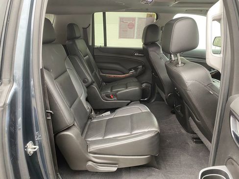 Used 2020 Chevrolet Suburban Premier image 26