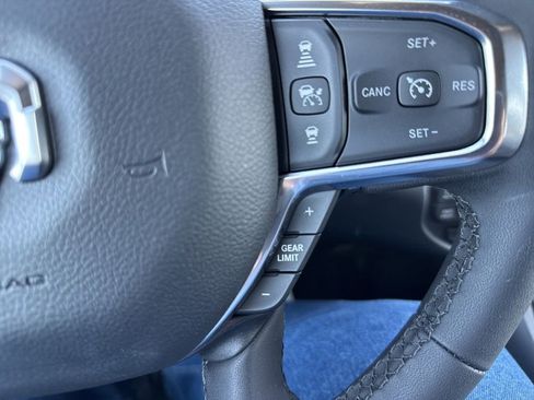 Used 2025 RAM 1500 Laramie image 31
