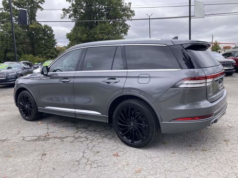 Used 2021 Lincoln Aviator Reserve w/ Equipment Group 210A image 7