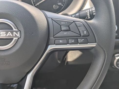 Certified 2024 Nissan Kicks SV FWD image 22