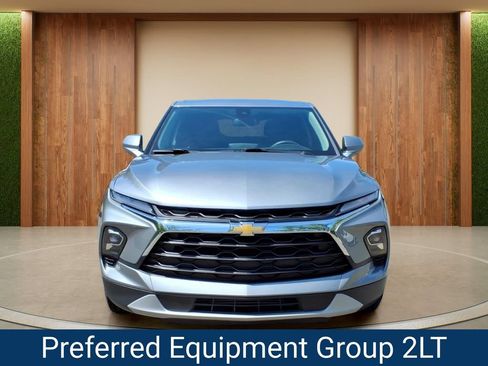 Certified 2025 Chevrolet Blazer LT AWD/4WD image 2