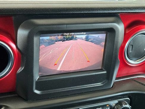 Certified 2021 Jeep Wrangler Unlimited Rubicon AWD/4WD image 16