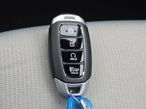 New 2026 Hyundai Venue SEL FWD image 28