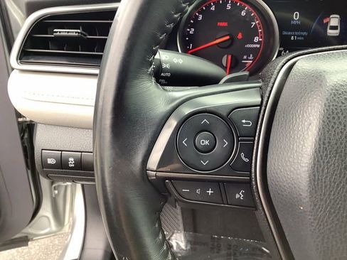 Used 2021 Toyota Camry XSE FWD image 13