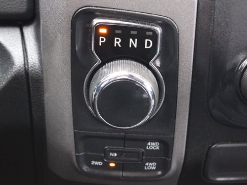 Used 2018 RAM 1500 Express w/ Express Value Package image 31