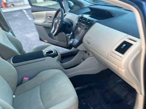 Used 2012 Toyota Prius V Two image 19