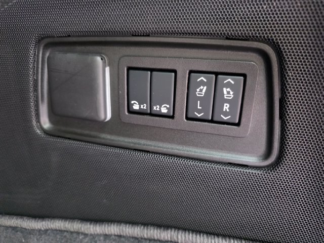 Used 2026 Cadillac Escalade V AWD/4WD image 20