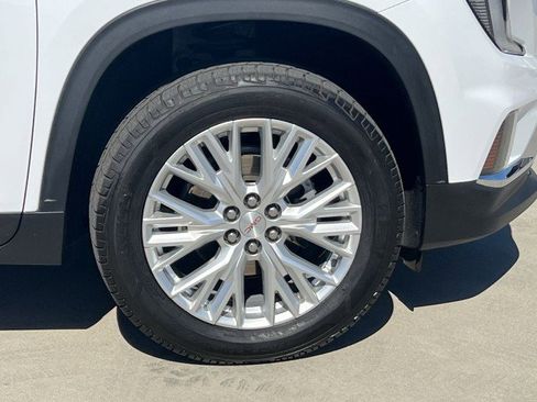 Used 2024 GMC Acadia Elevation image 32