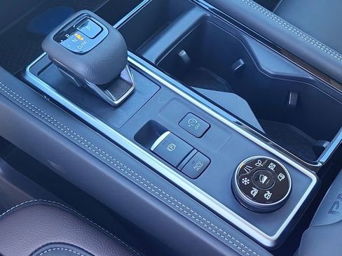 New 2026 Nissan Pathfinder Platinum w/ Accent Package image 14