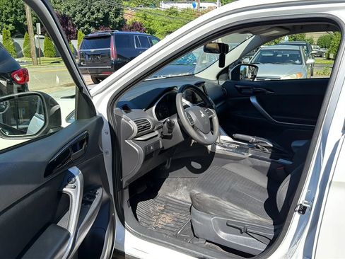 Used 2020 Mitsubishi Eclipse Cross ES FWD image 23