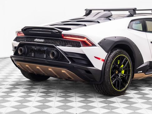 Used 2024 Lamborghini Huracan Sterrato image 36
